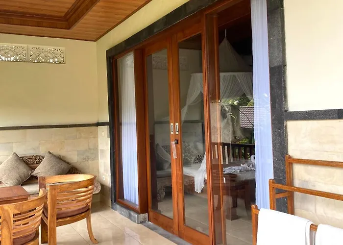 Widi's House With Jungle Lush View アパート ウブド