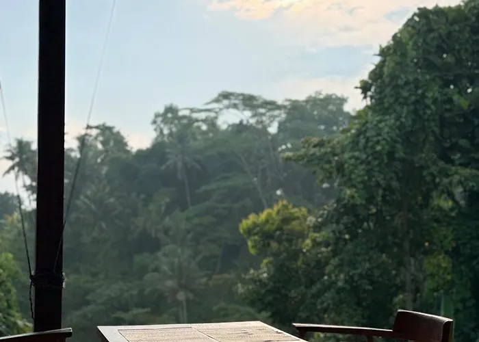 アパート Widi's House With Jungle Lush View