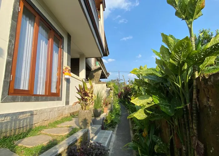アパート Widi's House With Jungle Lush View *